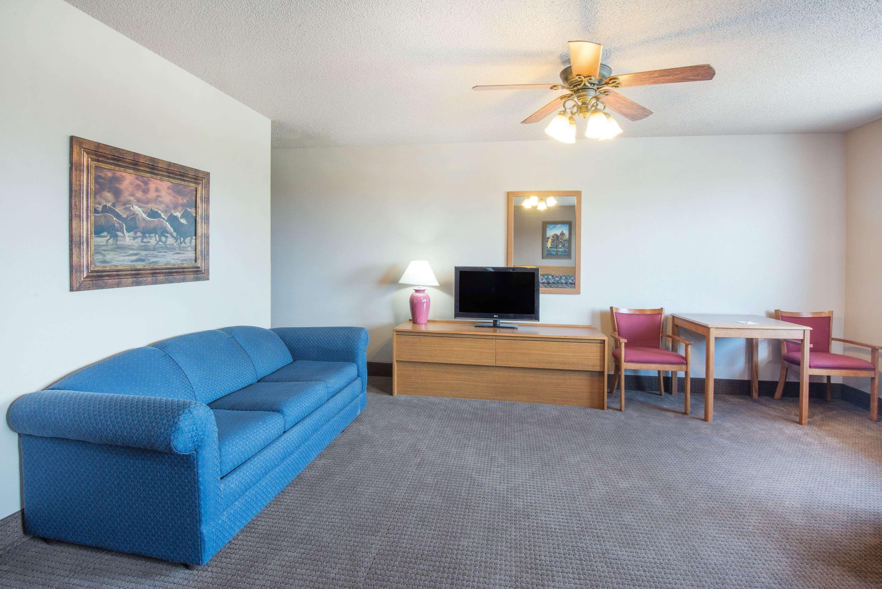 Отель Super 8 By Wyndham Abilene Ks Экстерьер фото